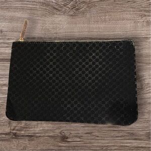 Gucci Beauty Black Velvet Pouch